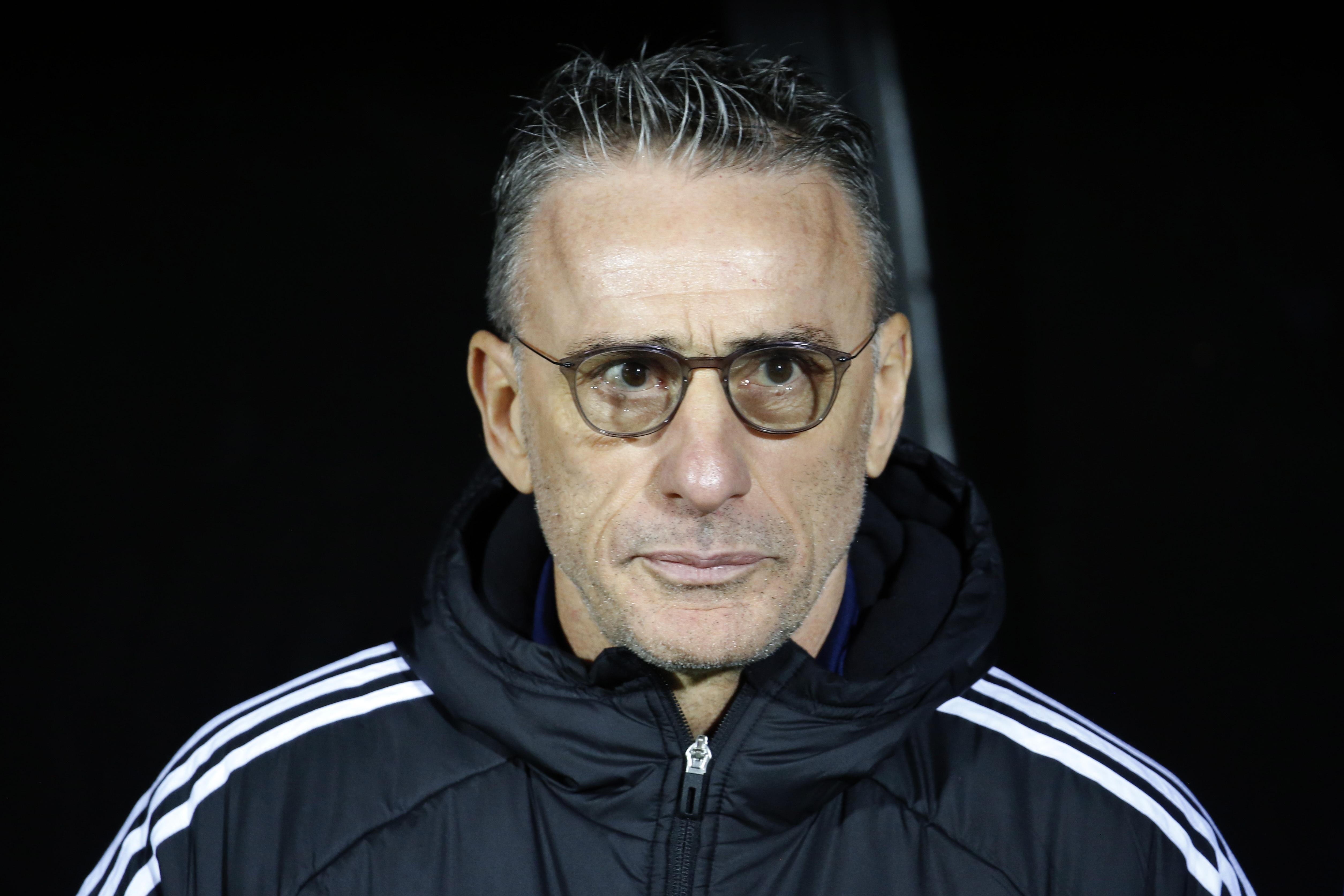 双方在, 毕竟是美加, 主帅的候选 双方在, 毕竟是美加, 主帅的候选