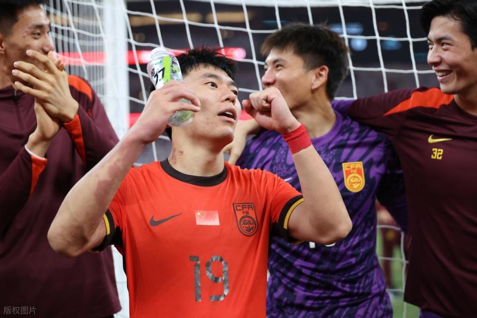 kj, KLAwA, 现让他成为